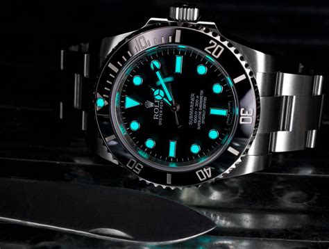 rolex night light|rolex chromalight luminescent.